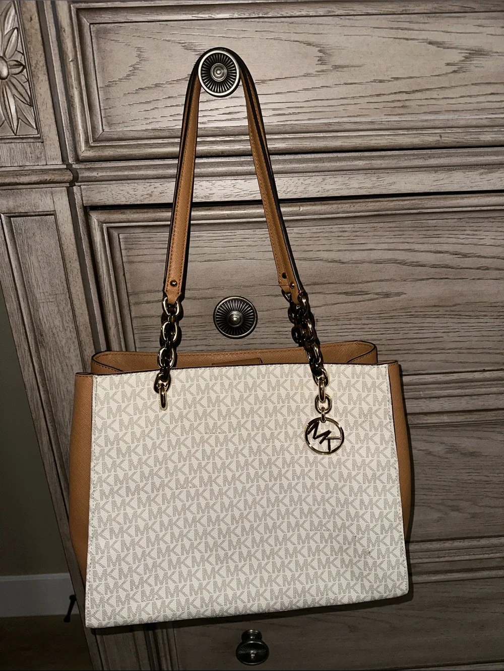 AUTHENTIC Michael Kors Ivory Signature Tote with Tan Trim WELL LOVED